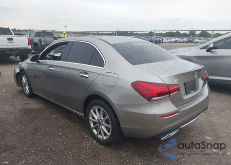 2019 Mercedes-Benz A 220 from USA, damaged, VIN WDD3G4EBXKW035306